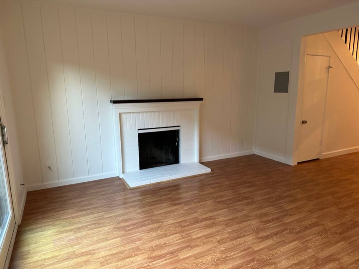 Townhouse for rent at 19 Pixley Ave, Corte Madera, CA 94925