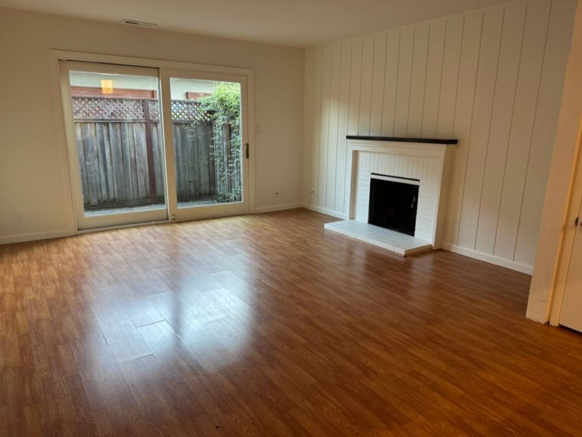Townhouse for rent at 19 Pixley Ave, Corte Madera, CA 94925
