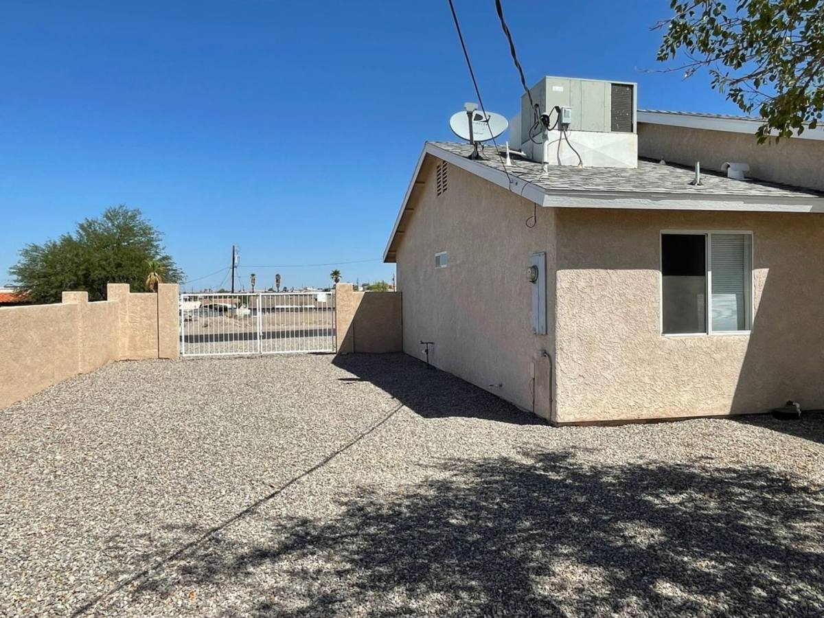 House for rent at 3610 Breakwater Dr, Lake Havasu City, AZ 86406