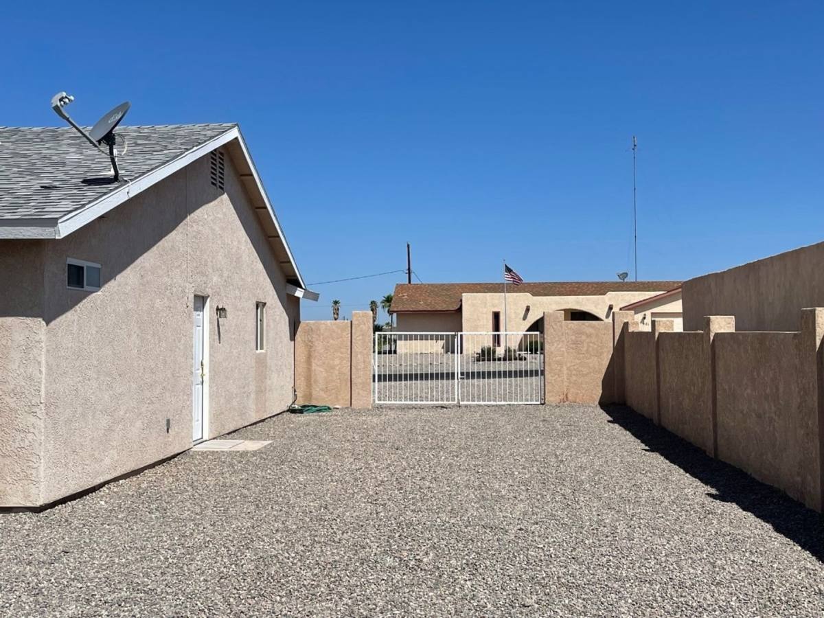 House for rent at 3610 Breakwater Dr, Lake Havasu City, AZ 86406