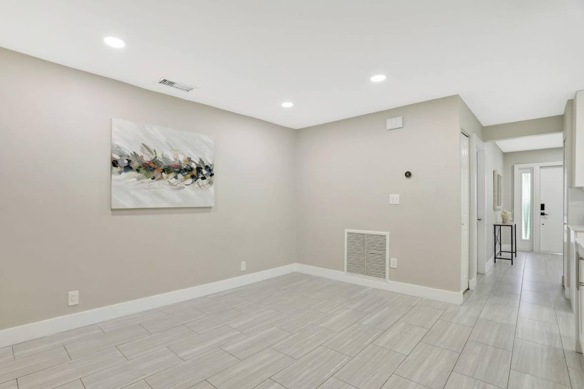 House for rent at 1035 NW 5th Ave, Boca Raton, FL 33432