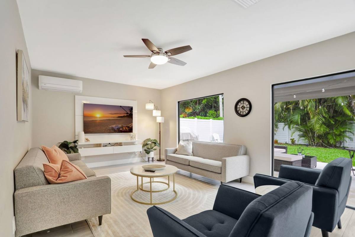 House for rent at 1035 NW 5th Ave, Boca Raton, FL 33432