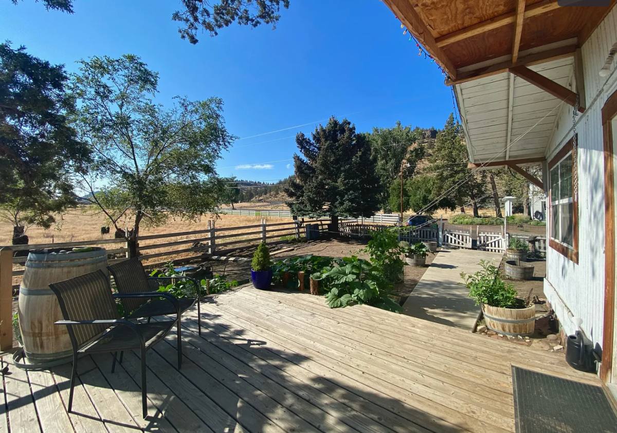 House for rent at 6690 Old Ranch House Rd, Terrebonne, OR 97760