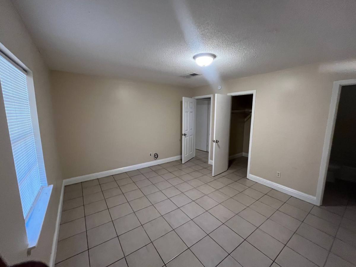 Apartment for rent at 3310-3320 Kabel Dr, New Orleans, LA 70131