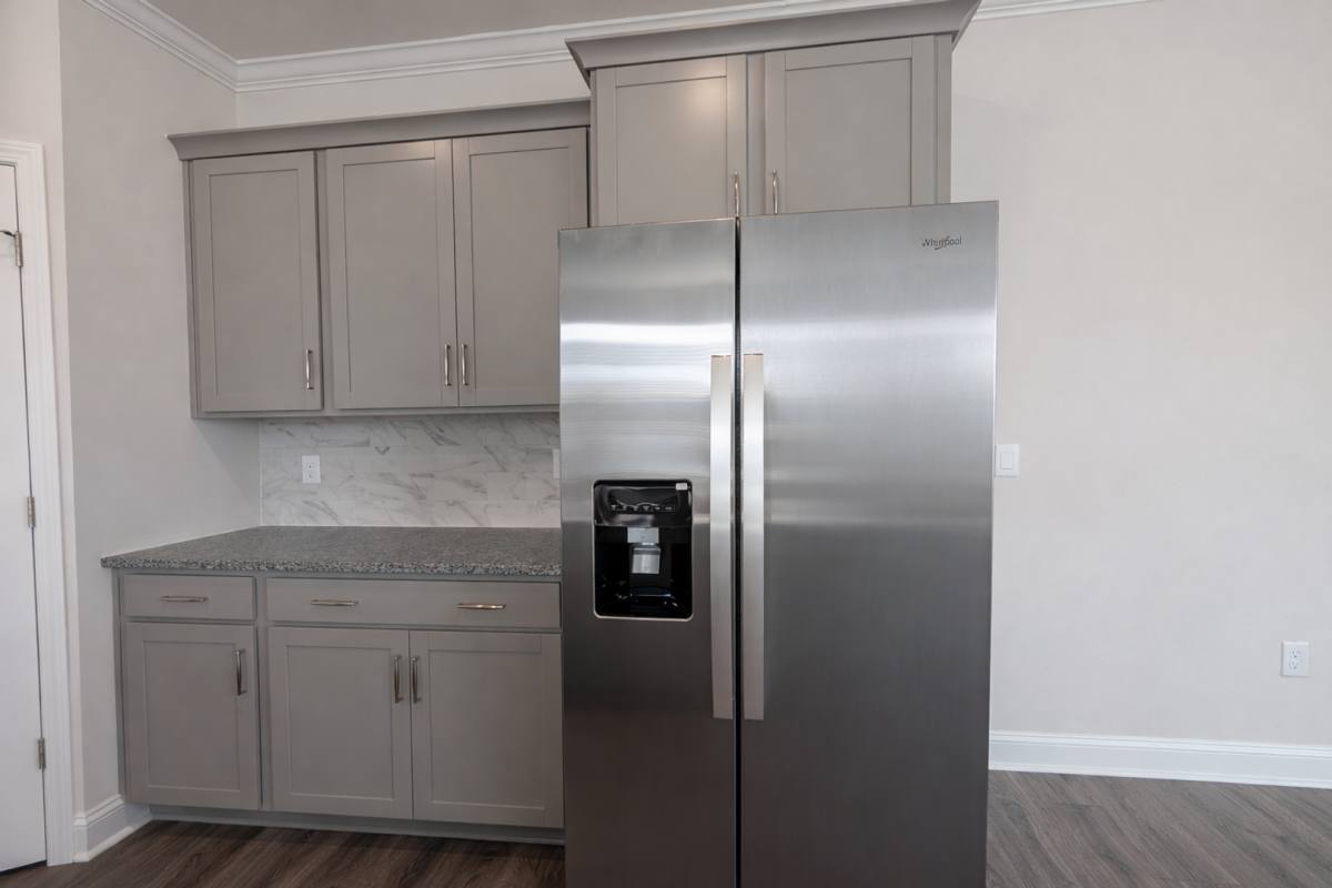 House for rent at 381 Creekview Rd, Hendersonville, NC 28792