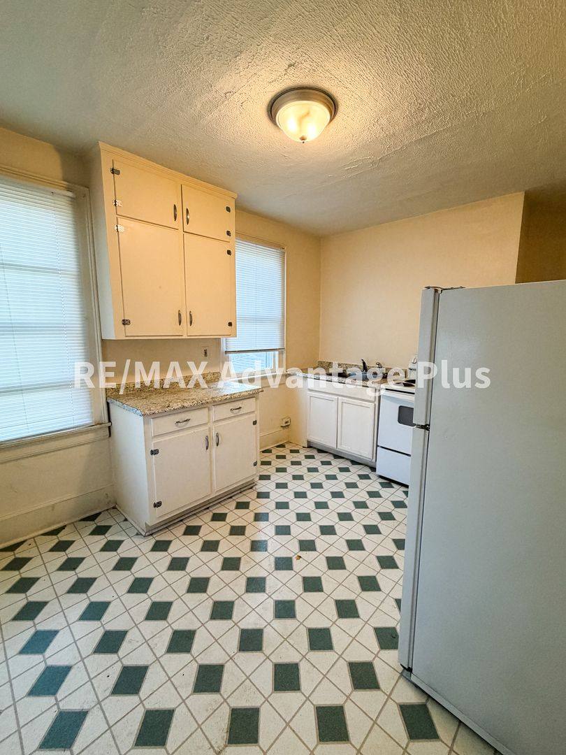 Apartment for rent at 106 Grove St, Farmville, VA 23901