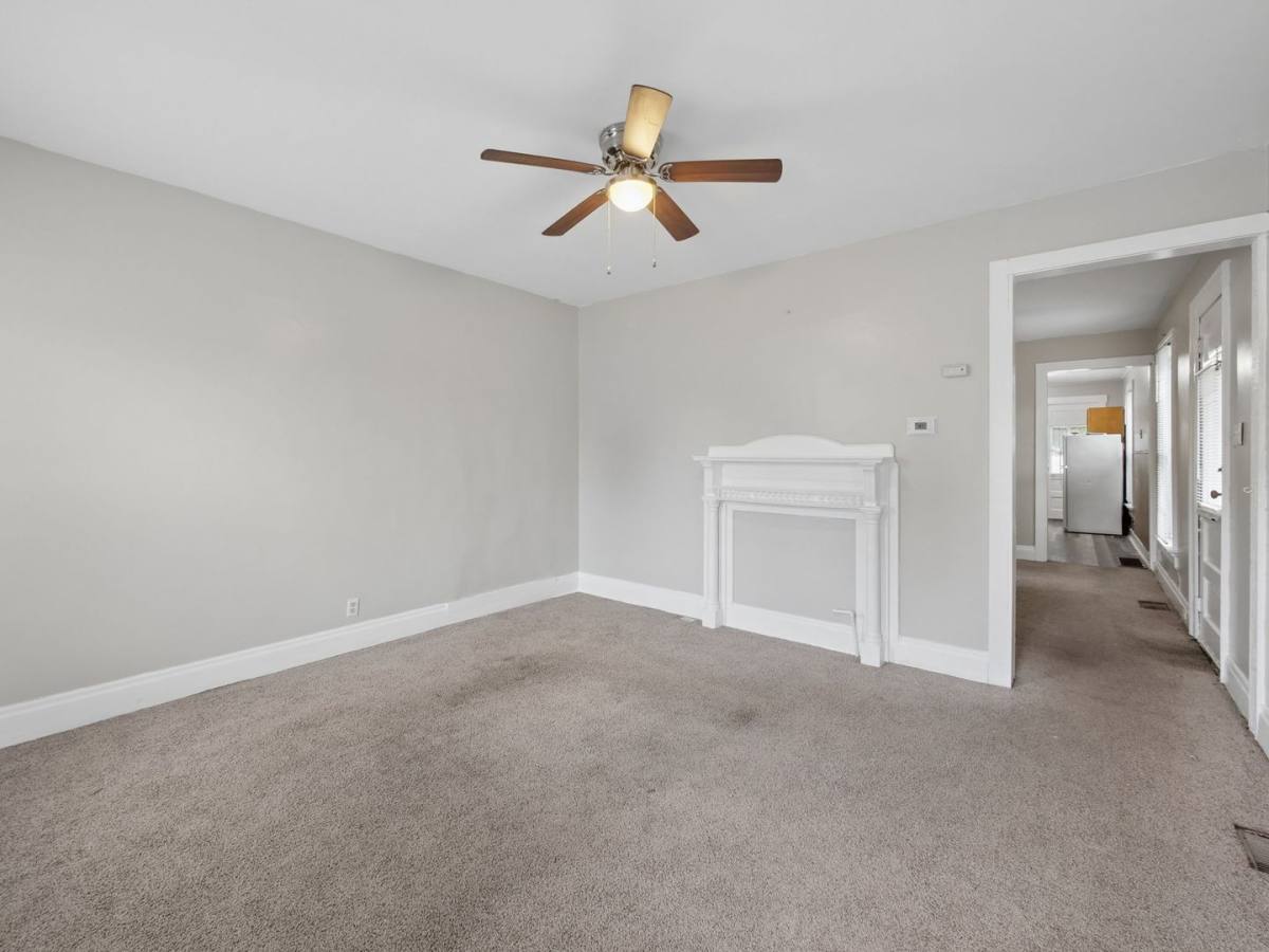 Apartment for rent at 15-17 John St, Dayton, OH 45403