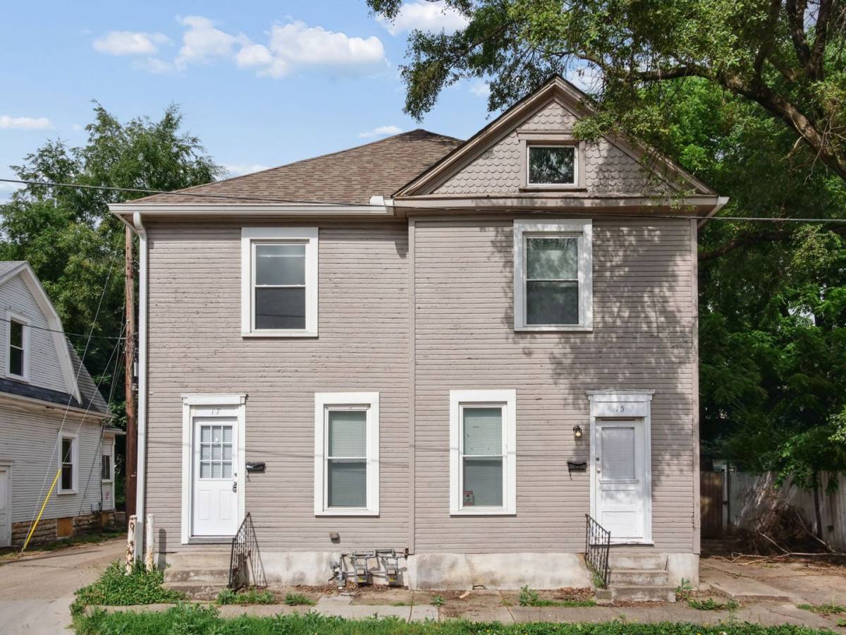Apartment for rent at 15-17 John St, Dayton, OH 45403