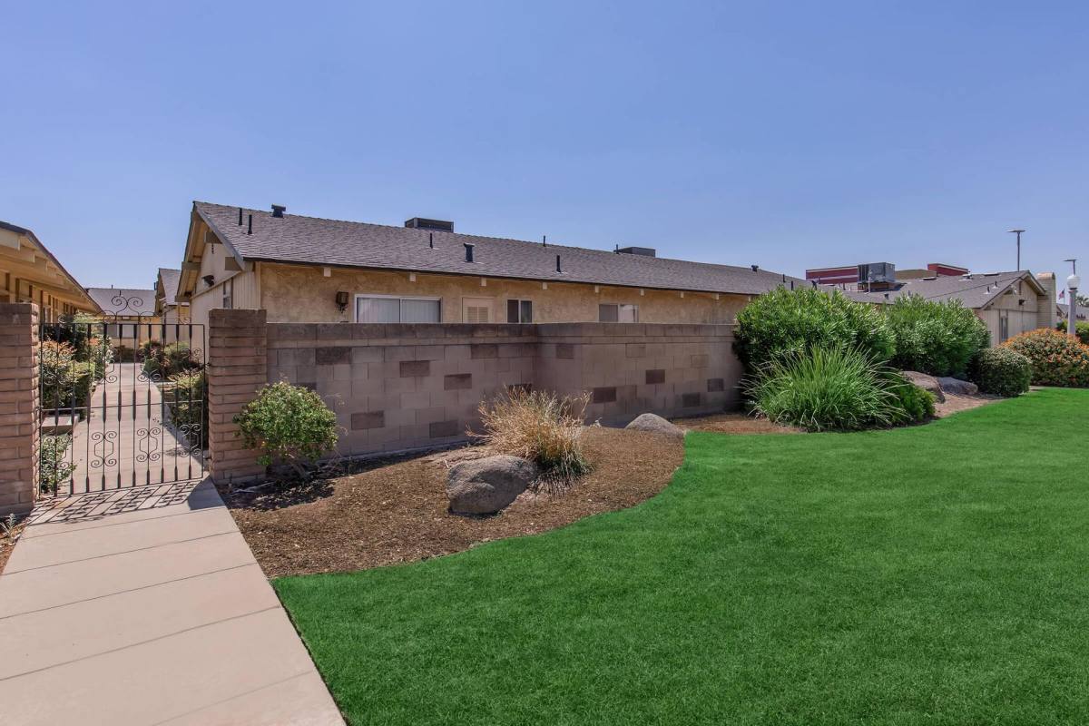 Townhouse for rent at 1712 Howard Rd, Madera, CA 93637