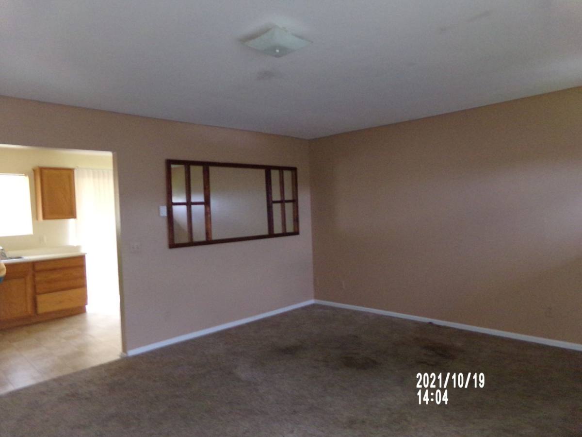 Apartment for rent at 622 Elwood St, Raymond, WA 98577