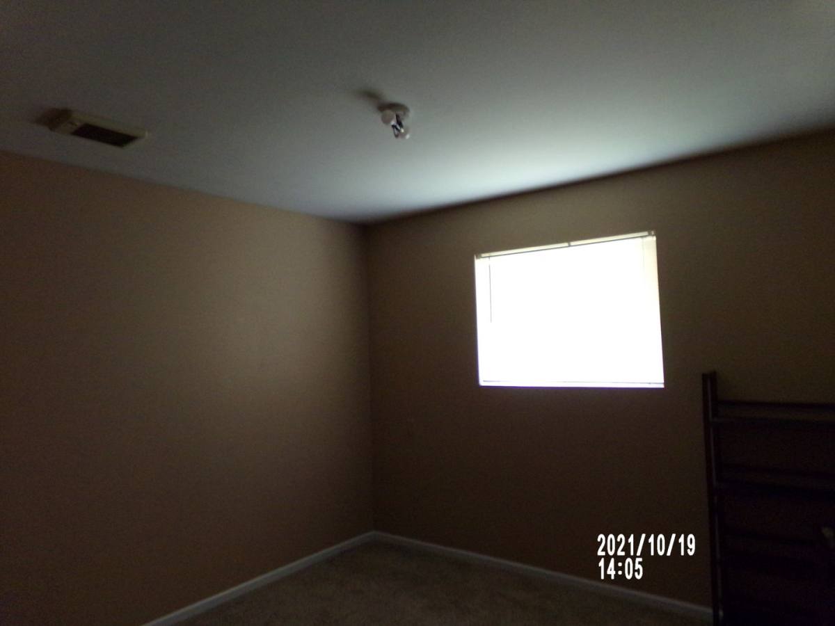 Apartment for rent at 622 Elwood St, Raymond, WA 98577