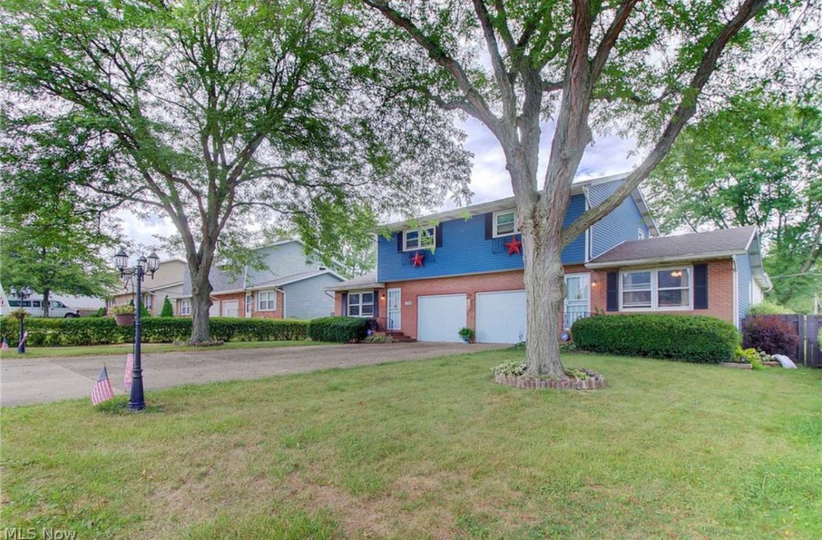 Apartment for rent at 134-136 Brookfield St #136, Louisville, OH 44641