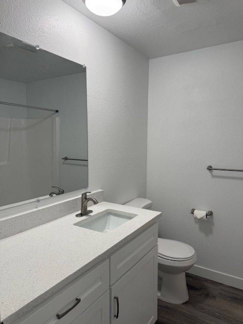 Apartment for rent at 3414 30th Ave NE, Salem, OR 97301