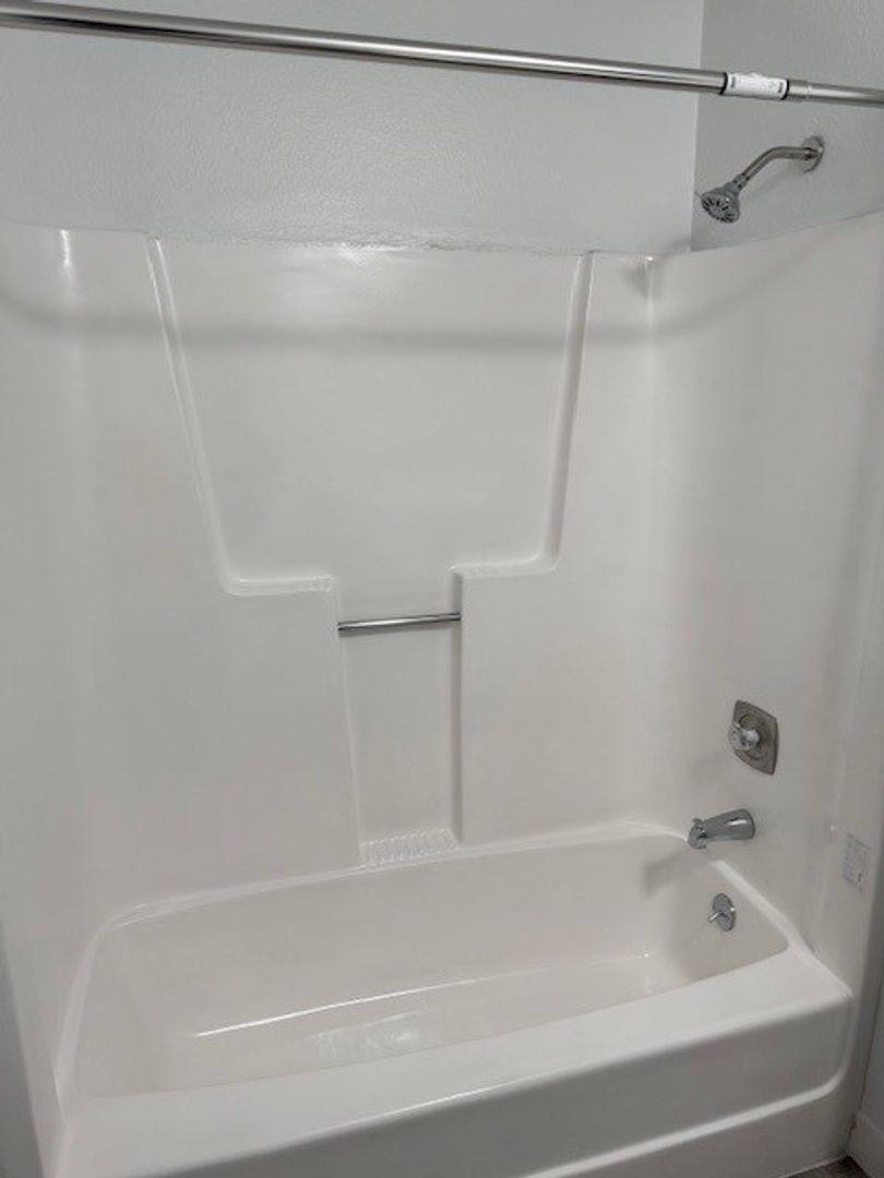 Apartment for rent at 3414 30th Ave NE, Salem, OR 97301