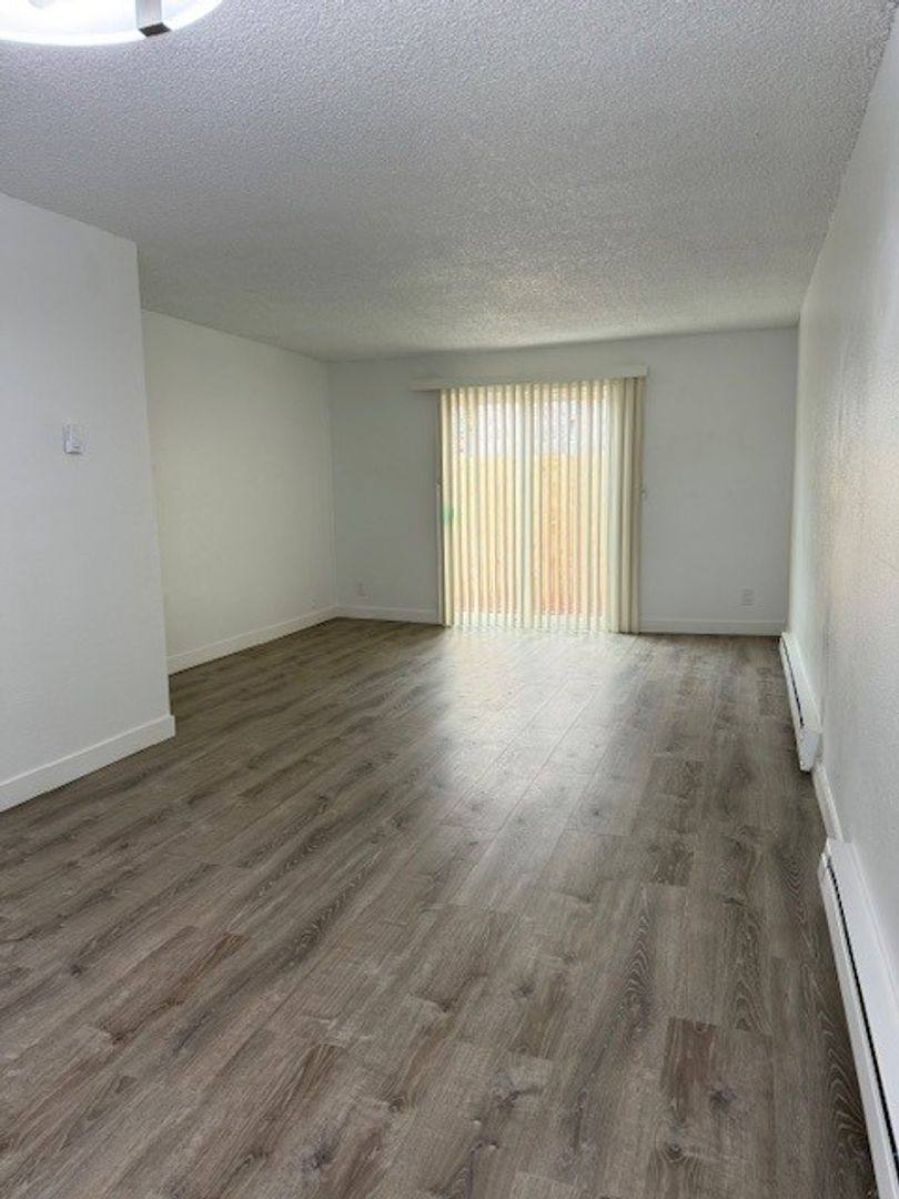 Apartment for rent at 3414 30th Ave NE, Salem, OR 97301