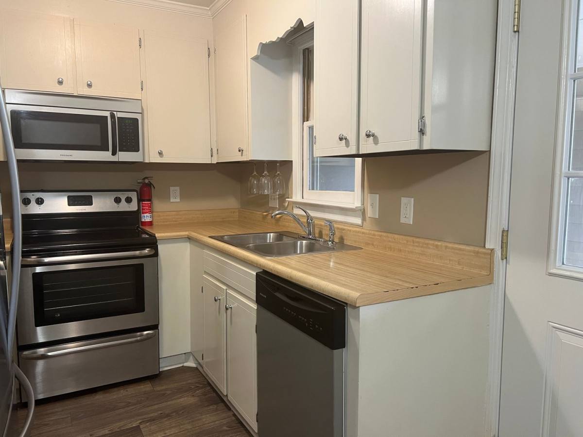 Townhouse for rent at 137 N Springs Court, Macon, GA 31210