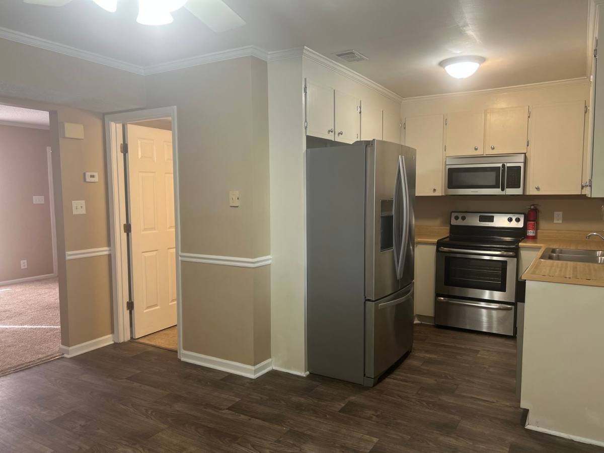 Townhouse for rent at 137 N Springs Court, Macon, GA 31210