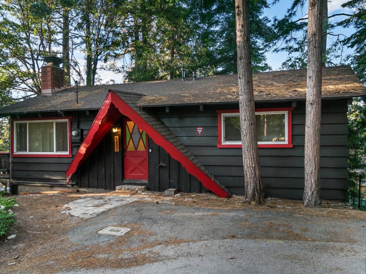House for rent at 587 Arrowhead Villa Rd #F082, Lake Arrowhead, CA 92352