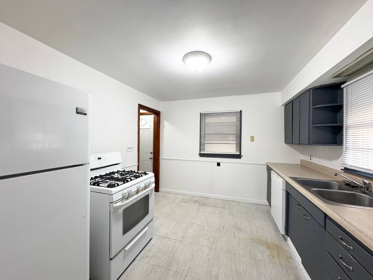 House for rent at 503 E Empire, Bloomington, IL 61701