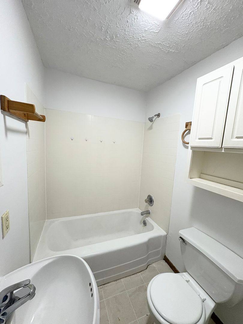 House for rent at 503 E Empire, Bloomington, IL 61701