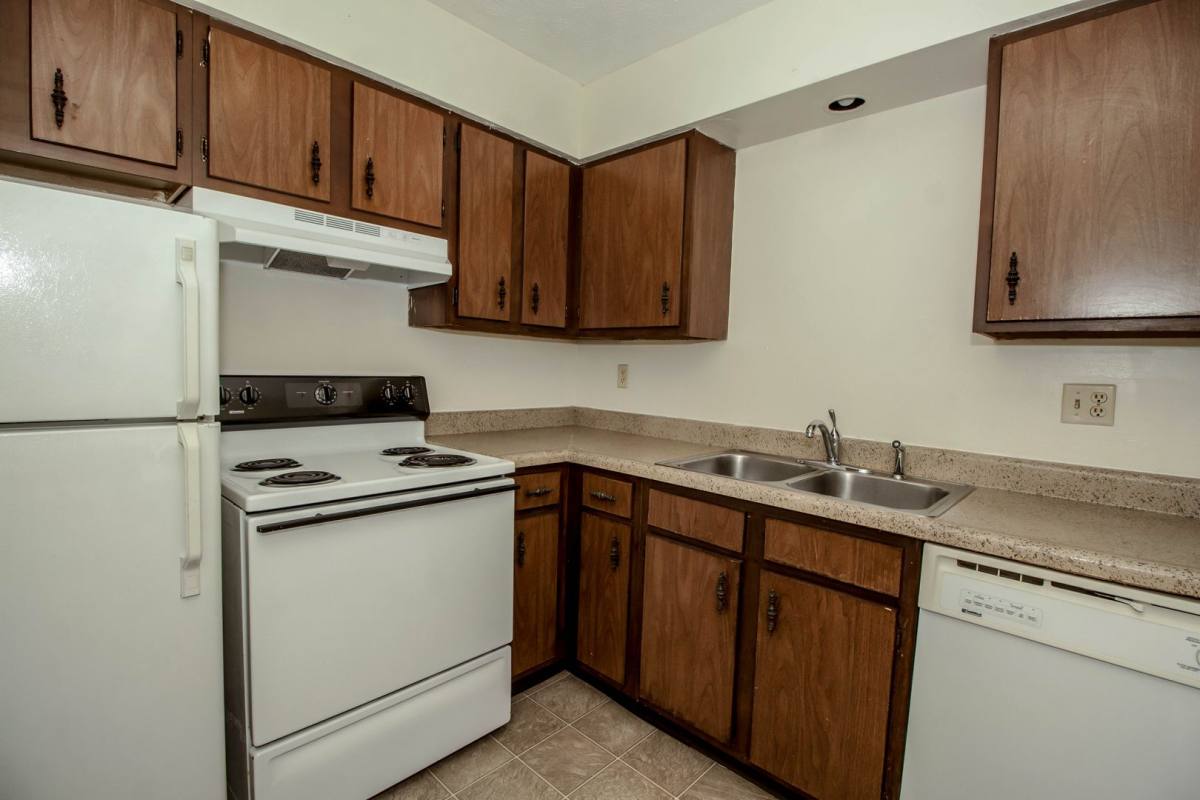 Apartment for rent at 714 Arcadia Dr, Bloomington, IL 61704