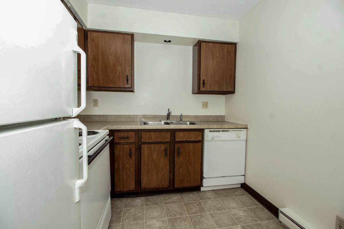 Apartment for rent at 714 Arcadia Dr, Bloomington, IL 61704