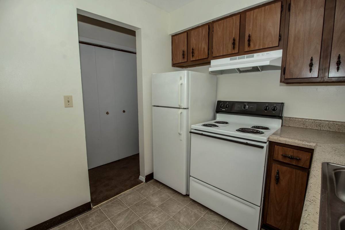 Apartment for rent at 714 Arcadia Dr, Bloomington, IL 61704
