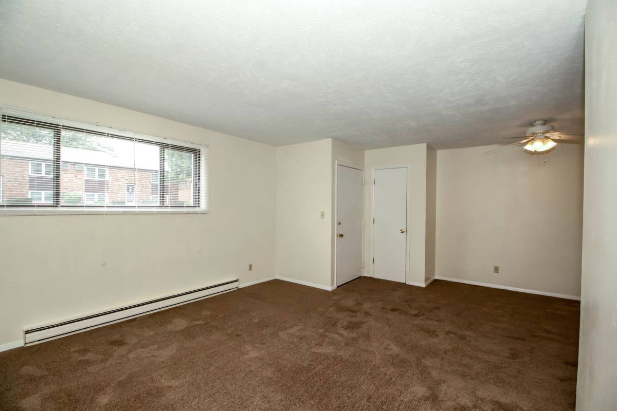 Apartment for rent at 714 Arcadia Dr, Bloomington, IL 61704