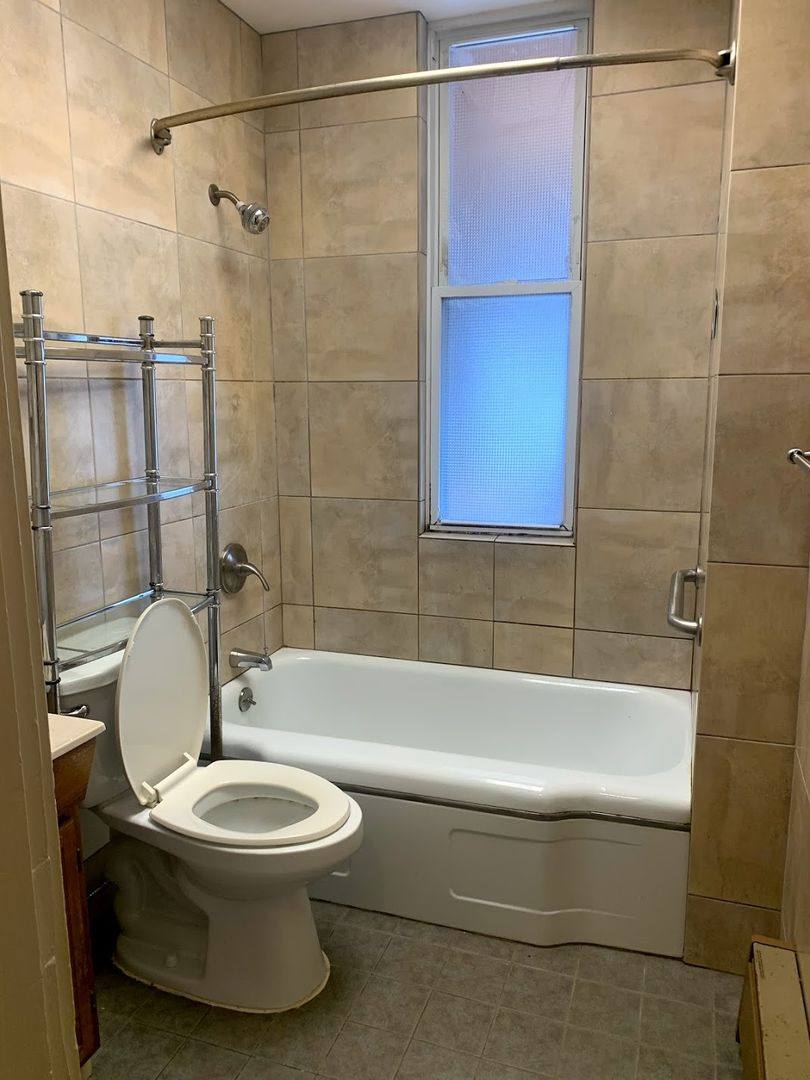 Apartment for rent at 816 N Sheridan Ave #2, Pittsburgh, PA 15206