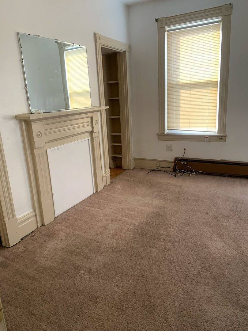 Apartment for rent at 816 N Sheridan Ave #2, Pittsburgh, PA 15206
