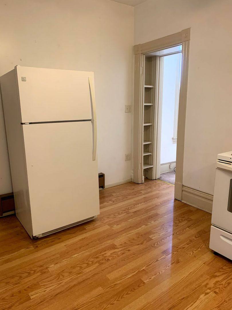 Apartment for rent at 816 N Sheridan Ave #2, Pittsburgh, PA 15206