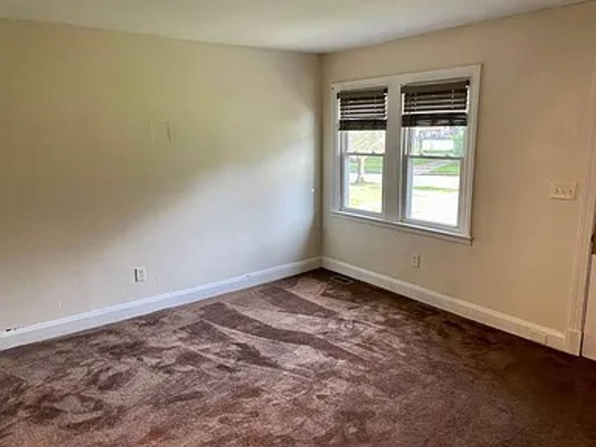 Apartment for rent at 2802 Berwick Ave, Parkville, MD 21234