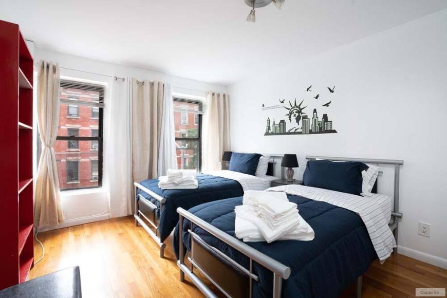 Apartment for rent at 312 E 104th St #3W, New York, NY 10029
