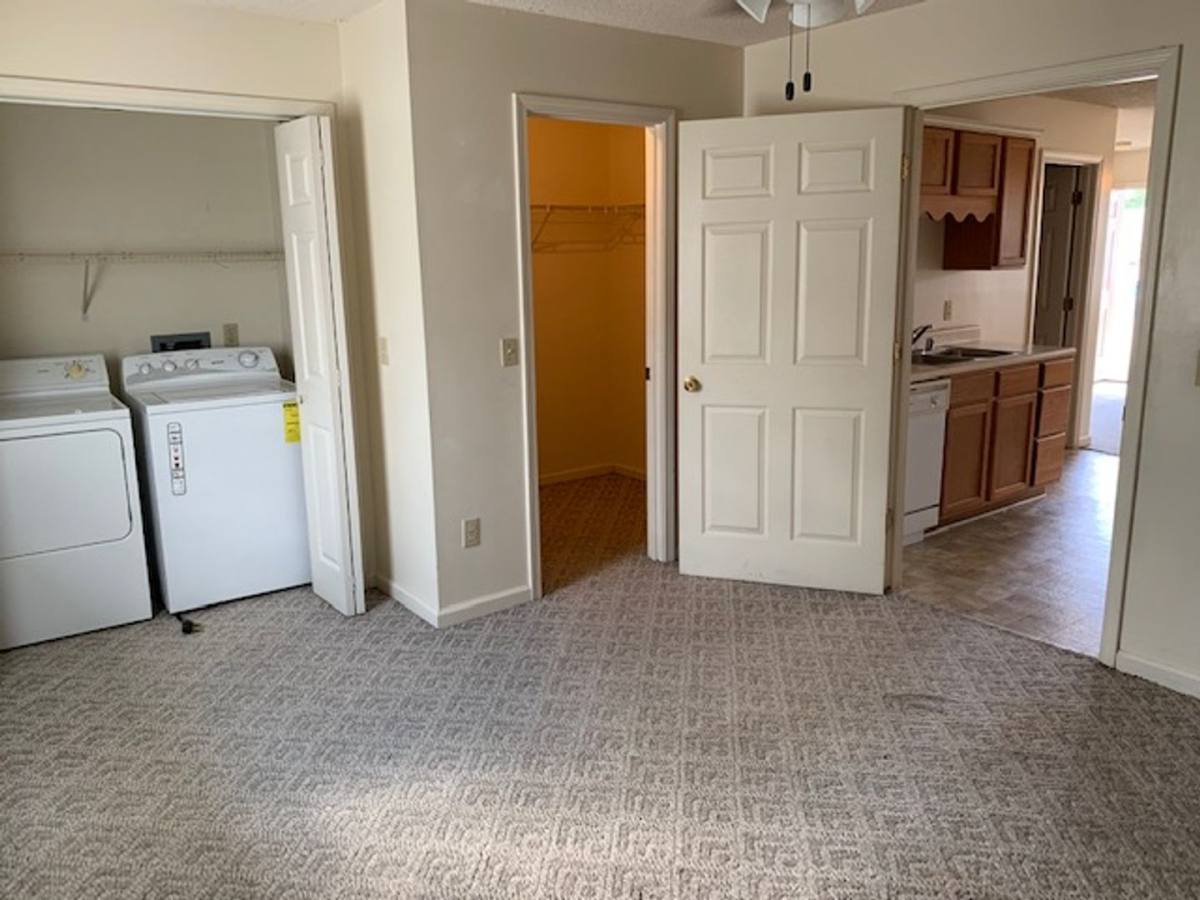 Apartment for rent at 1611 Campbell St, Murray, KY 42071