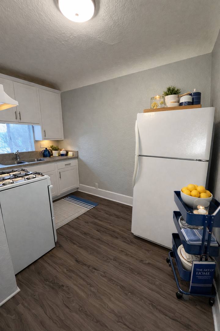 Apartment for rent at 2115-2119 S Gaffey St, San Pedro, CA 90731