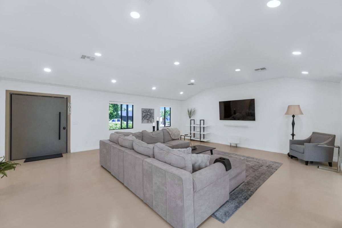 House for rent at 3420 E Oregon Ave, Phoenix, AZ 85018