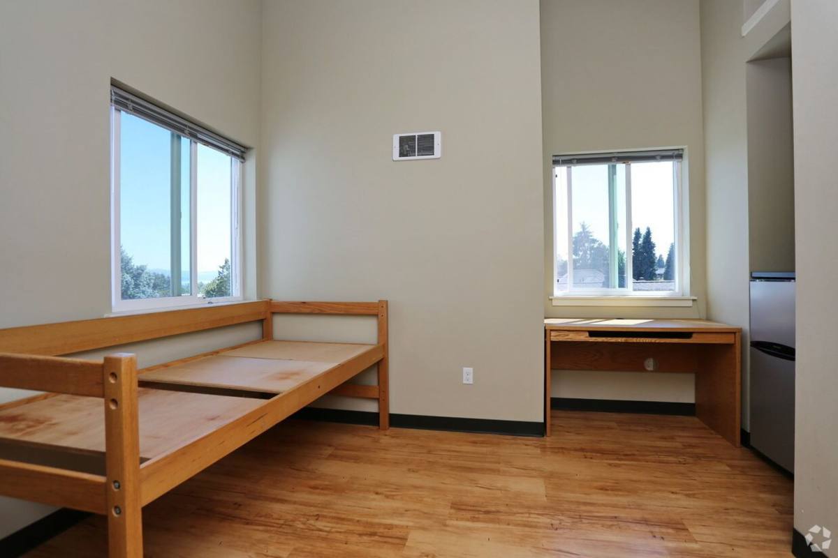 Apartment for rent at 4754 18th Ave NE, Seattle, WA 98105