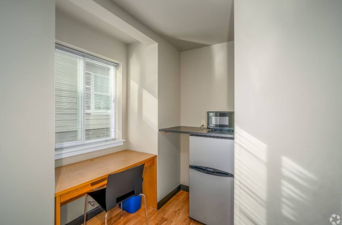 Apartment for rent at 4754 18th Ave NE, Seattle, WA 98105