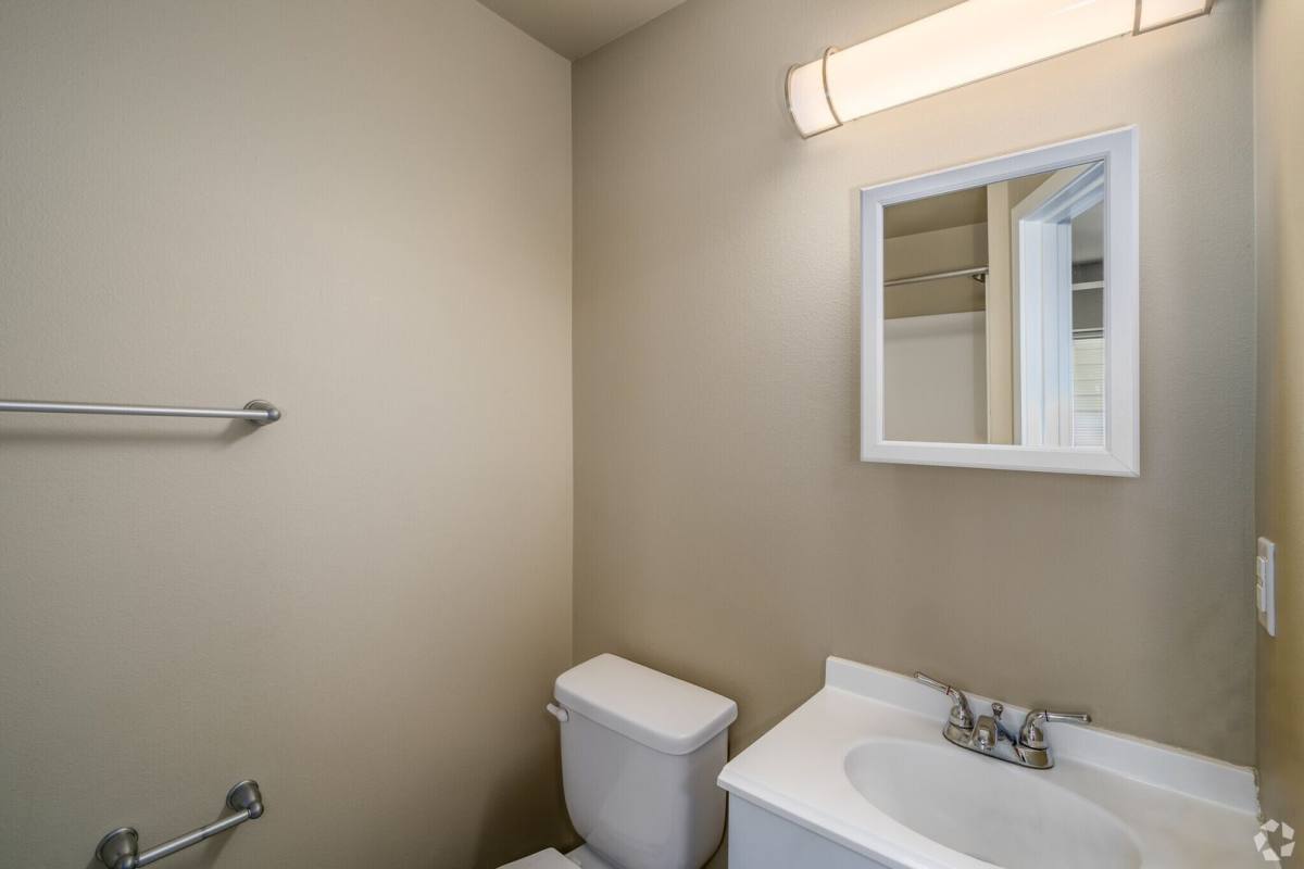 Apartment for rent at 4754 18th Ave NE, Seattle, WA 98105