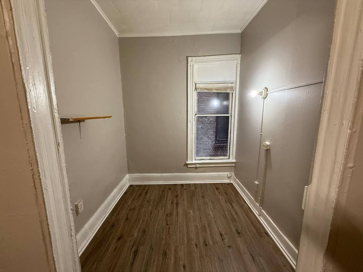 Apartment for rent at 516 E Willow St, Syracuse, NY 13203