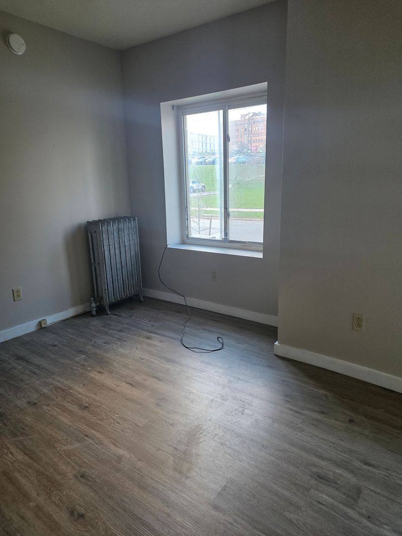 Apartment for rent at 516 E Willow St, Syracuse, NY 13203