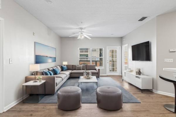 Apartment for rent at Oaks at Normandy, 7777 Normandy Blvd, Jacksonville, FL 32221