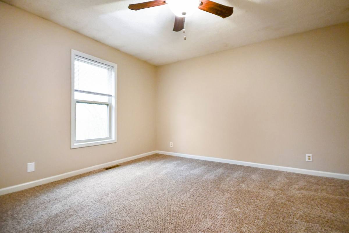Apartment for rent at 1710 Baltimore Dr, Clarksville, TN 37043