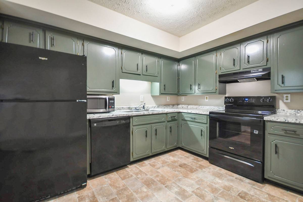 Apartment for rent at 1710 Baltimore Dr, Clarksville, TN 37043
