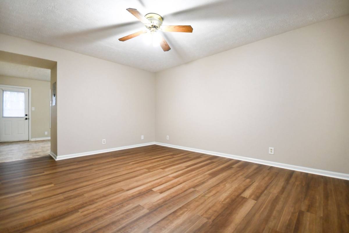 Apartment for rent at 1710 Baltimore Dr, Clarksville, TN 37043