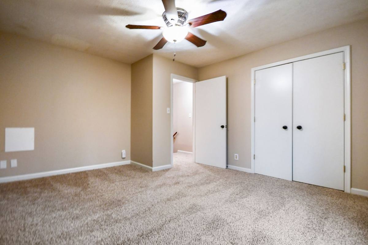 Apartment for rent at 1710 Baltimore Dr, Clarksville, TN 37043