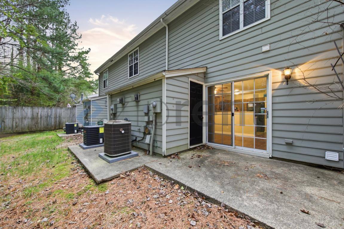 Townhouse for rent at 10 Hartford Court, Durham, NC 27707