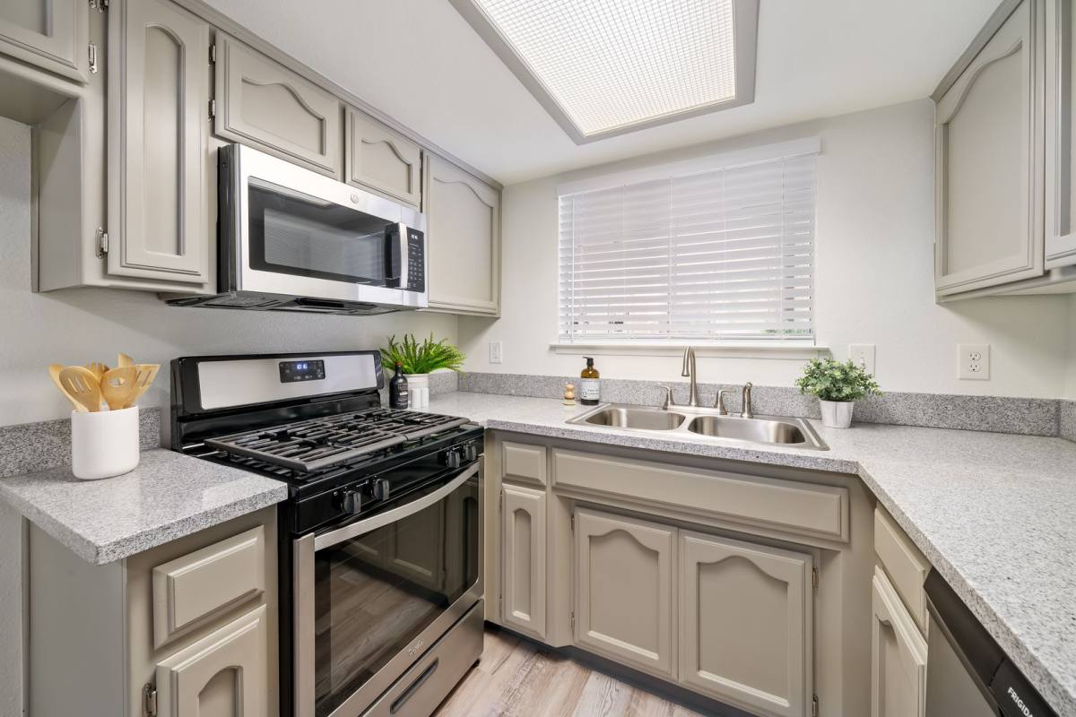 Apartment for rent at 9401 Jornada, Atascadero, CA 93422