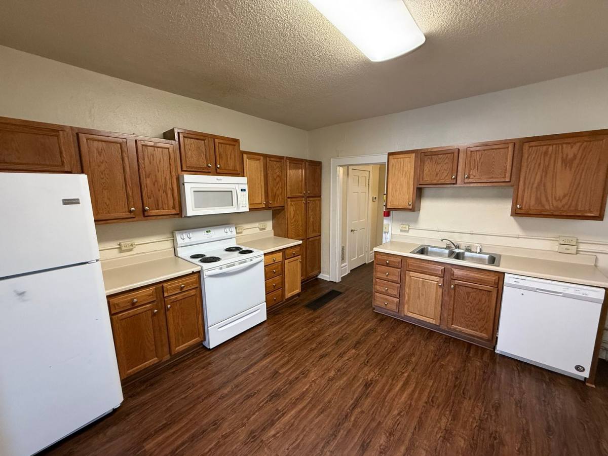Townhouse for rent at 113 Chittenden Ave, Columbus, OH 43201