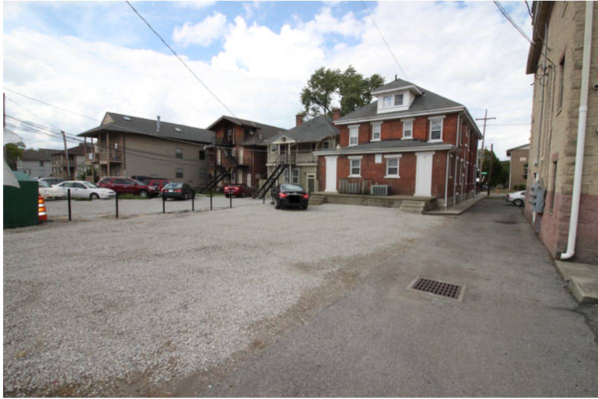 Townhouse for rent at 113 Chittenden Ave, Columbus, OH 43201